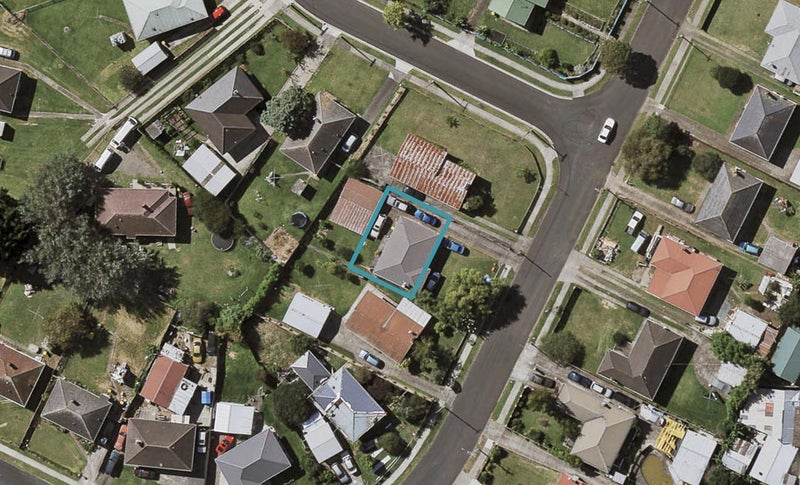27C Awatere Street, Clover Park, Auckland - Carousel 1