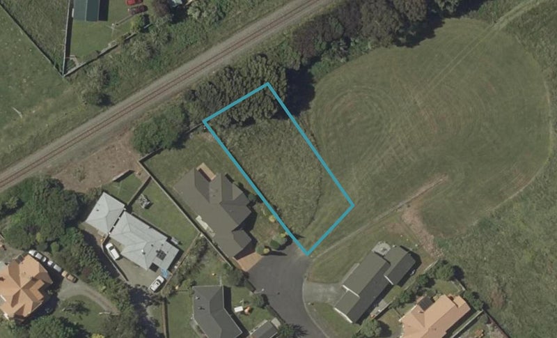 18 Henley Court, Highbury, Palmerston North - Carousel 1