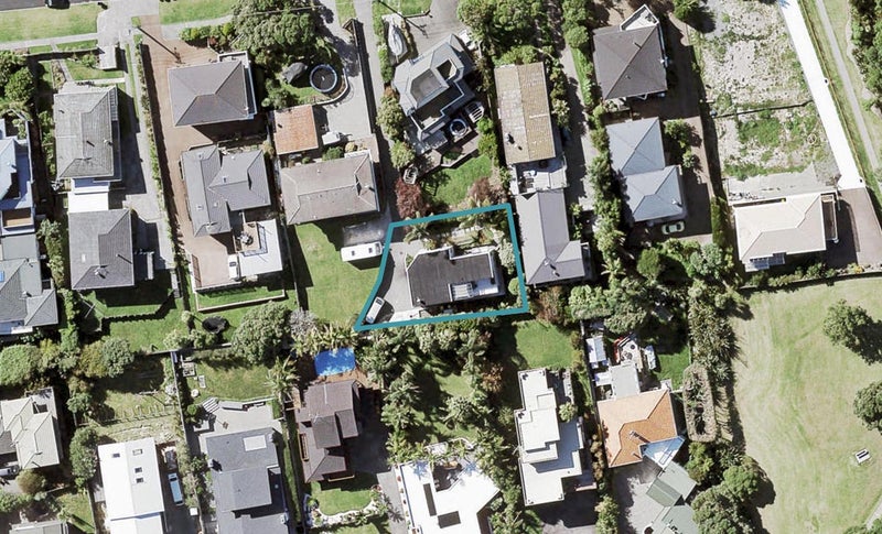 37C Hyde Road, Rothesay Bay, Auckland - Carousel 1