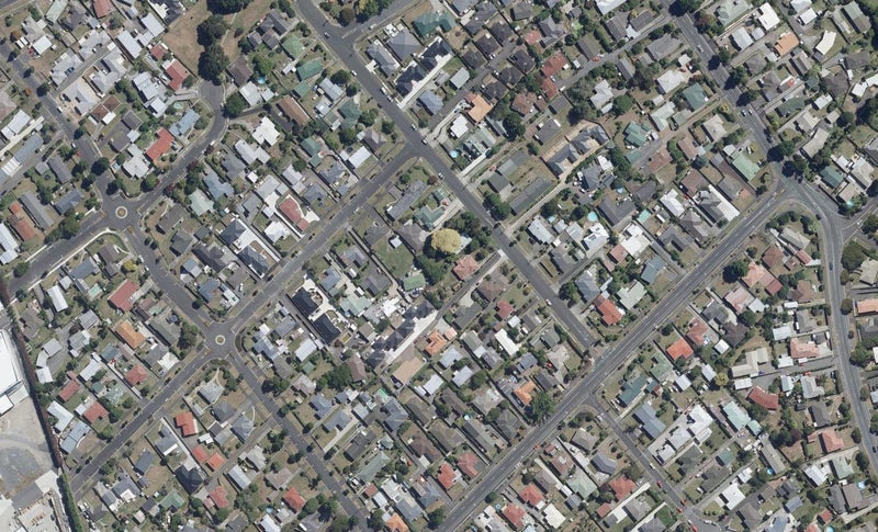 4/13 Heath Street, ST ANDREWS, HAMILTON - Carousel 1