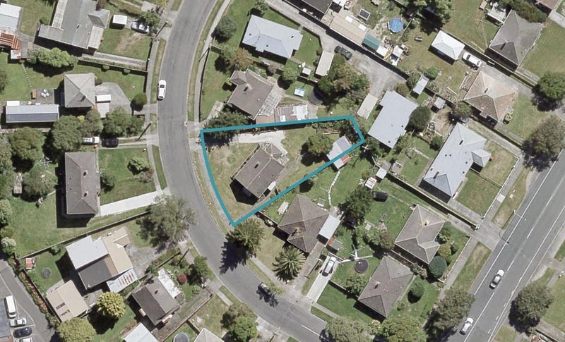 4 Biddle Crescent, Taita, Lower Hutt - Carousel 1