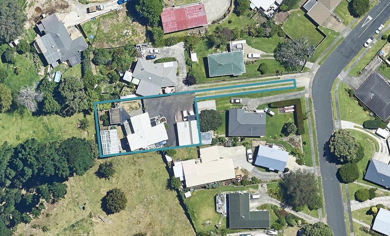 9 Upland Street, Brookfield, Tauranga - Carousel 1