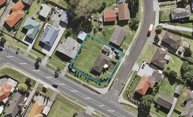 2 Pershore Place, Mangere, Auckland - Carousel 1