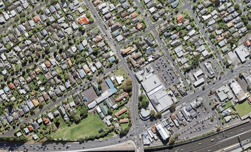 46 Point Chevalier Road, Point Chevalier, Auckland - Carousel 1