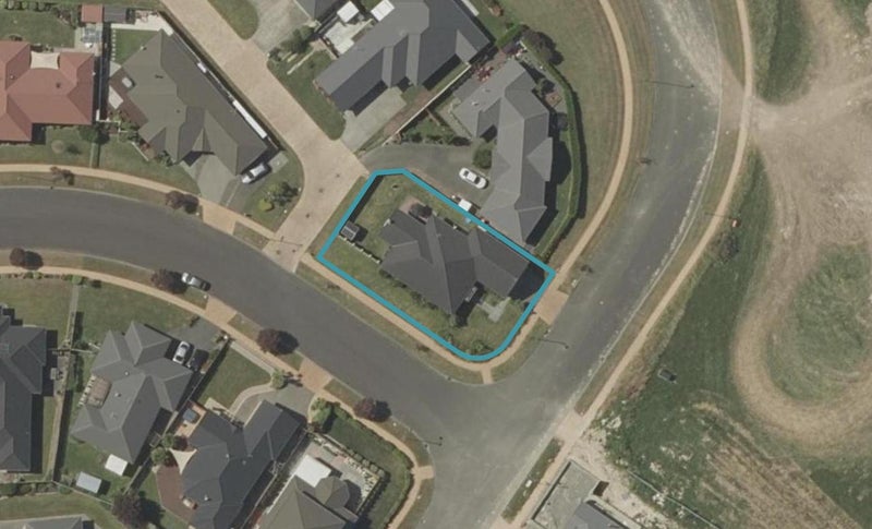 35 Clearview Drive, Milson, Palmerston North - Carousel 1