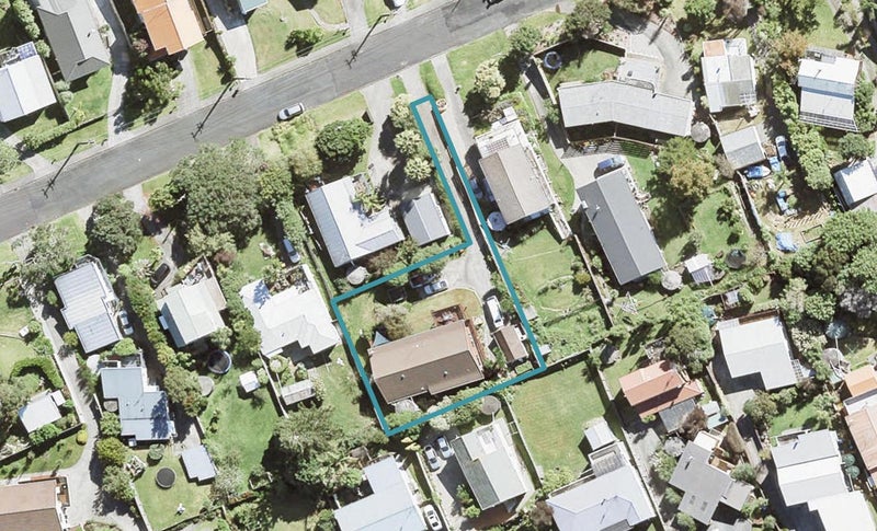 61 Elliston Crescent, Stanmore Bay, Whangaparaoa - Carousel 1