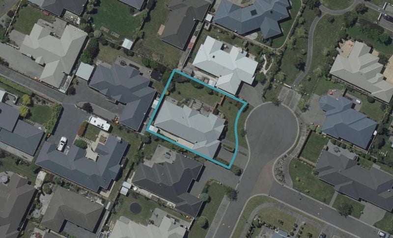 7 Marcella Gardens, Aidanfield, Christchurch - Carousel 1