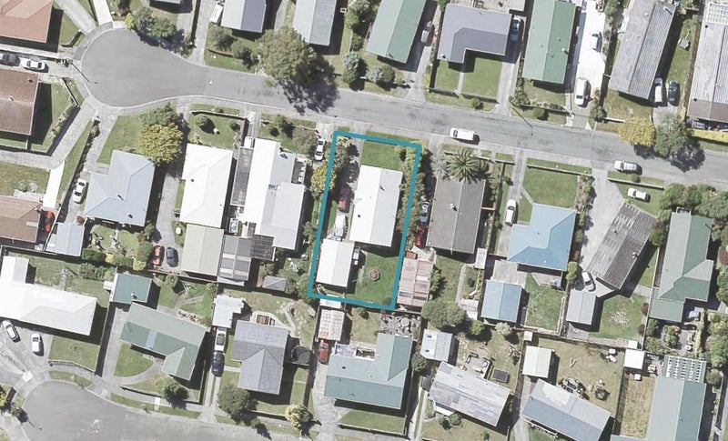 9 Wimbledon Grove, Wainuiomata, Lower Hutt - Carousel 1