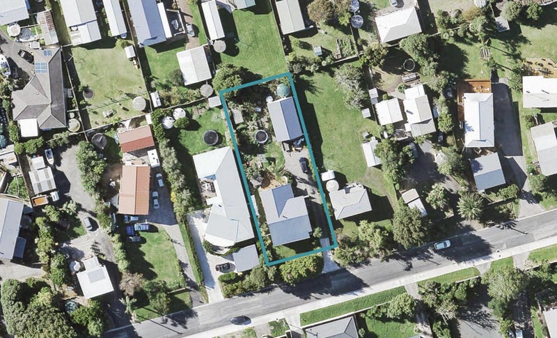 12 Third View Avenue, Beachlands, Auckland - Carousel 1