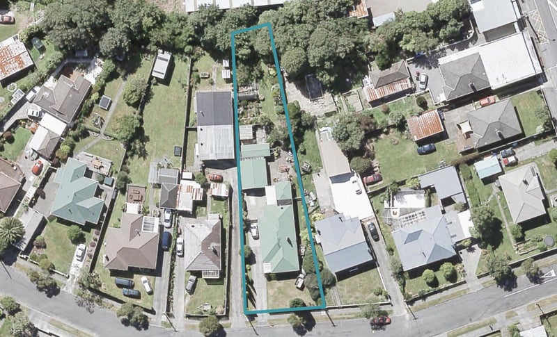 8 Gibbs Crescent, Wainuiomata, Lower Hutt - Carousel 1
