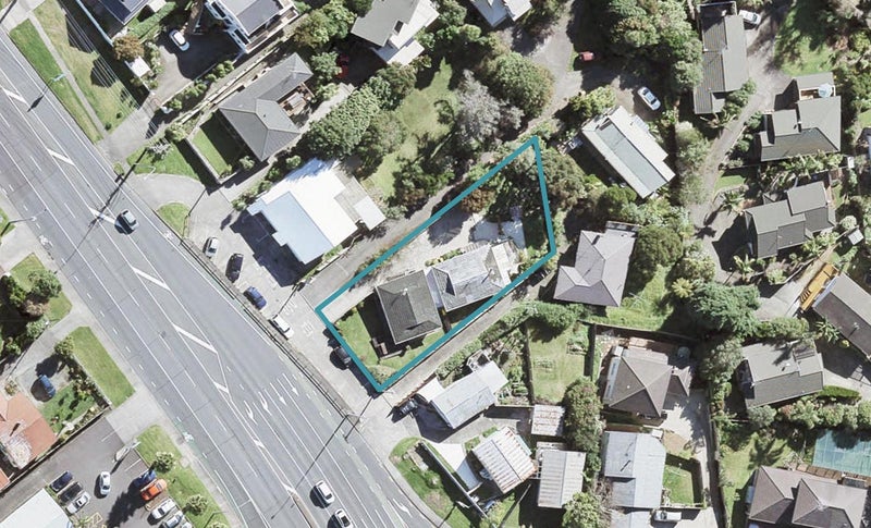 1/871 East Coast Road, Northcross, Auckland - Carousel 1