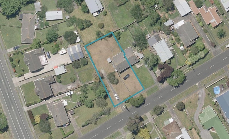 1 Nixon Street, Whanganui East, Whanganui - Carousel 1