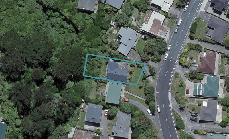 95 Helston Road, Paparangi, Wellington - Carousel 1