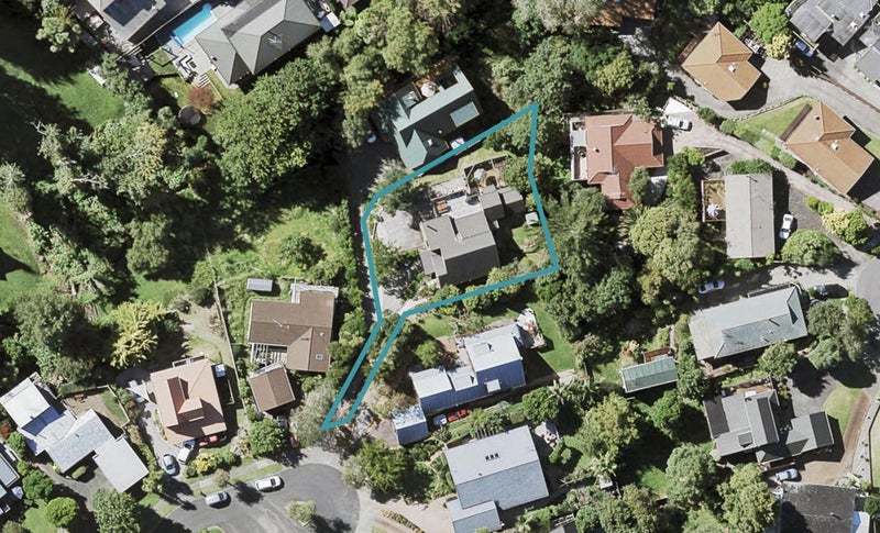 38 Lastel Place, Shelly Park, Auckland - Carousel 1