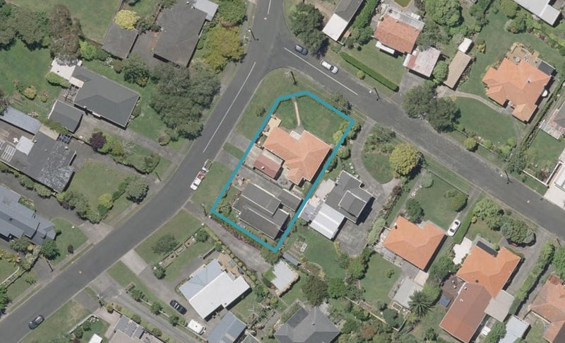 14 Porritt Street, Saint Johns Hill, Whanganui - Carousel 1