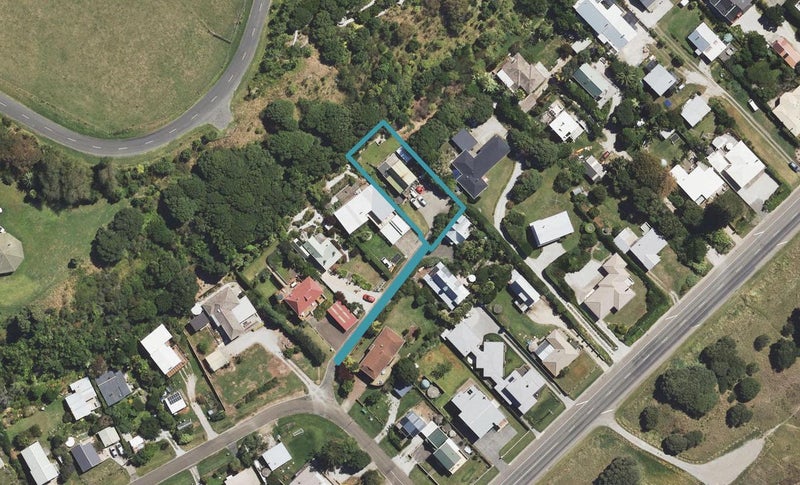 64 Douglas Street, Okitu, Gisborne - Carousel 1