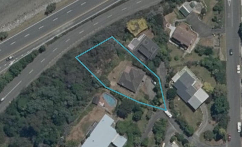 13 Paremata Street, Atawhai, Nelson - Carousel 1