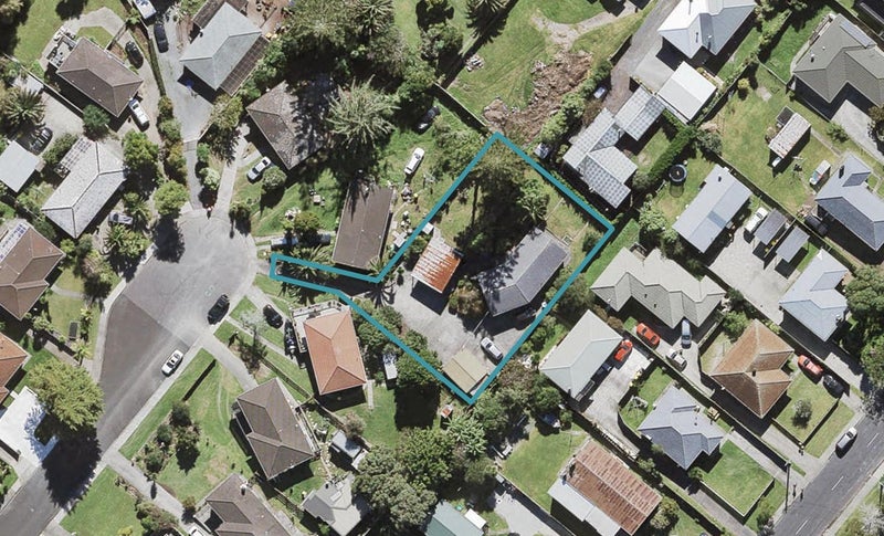 25 Barnfield Place, Glendene, Auckland - Carousel 1