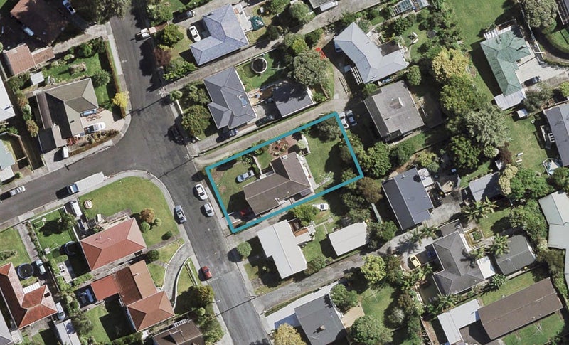 11 Tampin Road, Hillpark, Auckland - Carousel 1