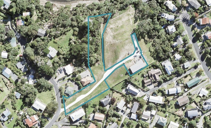 4 Wendy Hood Way, Snells Beach, Snells Beach - Carousel 1