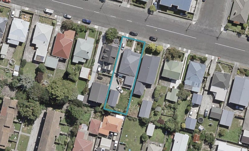 20 Central Terrace, Alicetown, Lower Hutt - Carousel 1