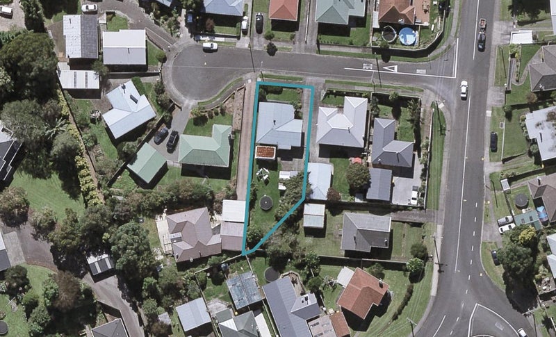5 Ranfurly Street, Frankleigh Park, New Plymouth - Carousel 1