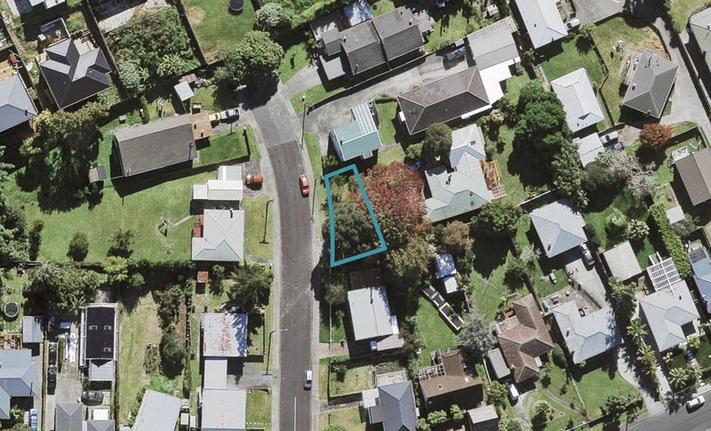 4/3 Pomelo Road, Te Atatu South, Auckland - Carousel 1