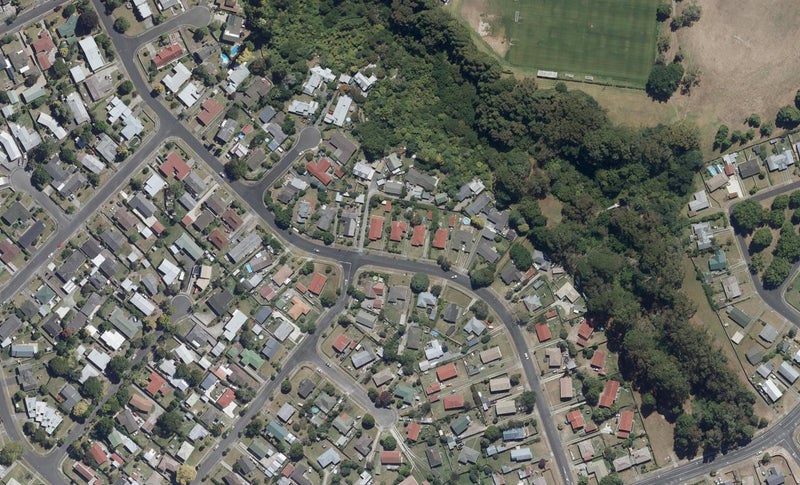 51 Winstone Avenue, Chartwell, Hamilton - Carousel 1