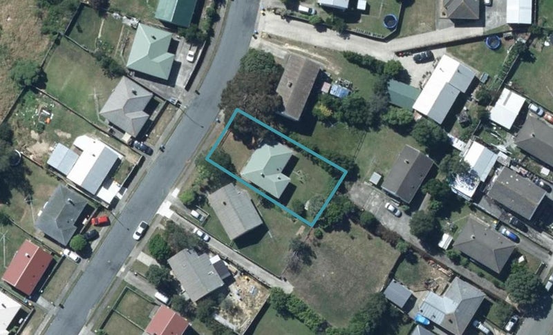 56 Waihemo Street, Waitangirua, Porirua - Carousel 1