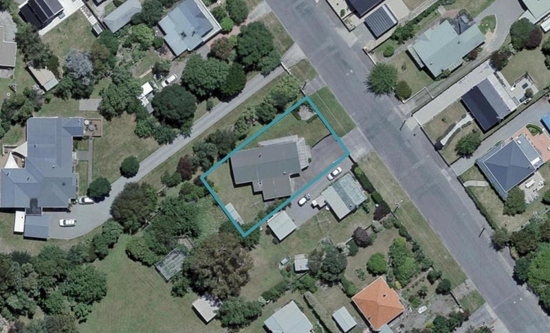 60 Dublin Street, Martinborough - Carousel 1