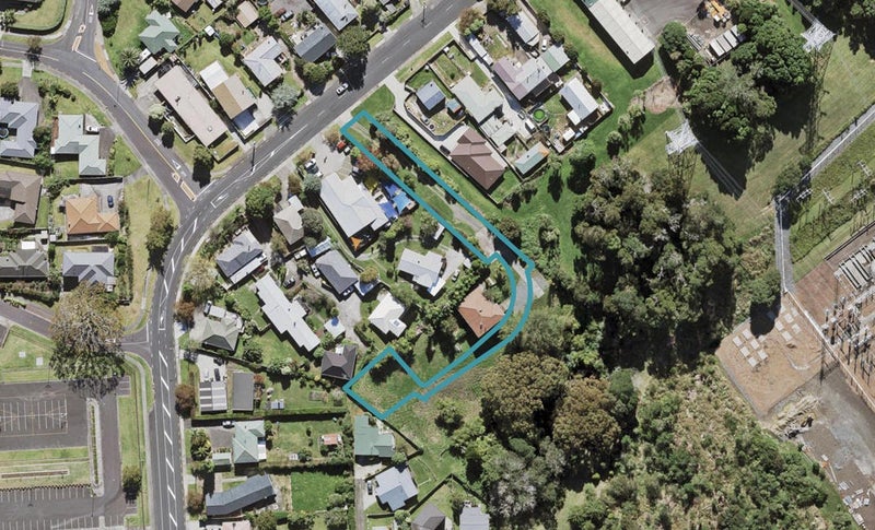 5 Gamble Way, Massey, Auckland - Carousel 1