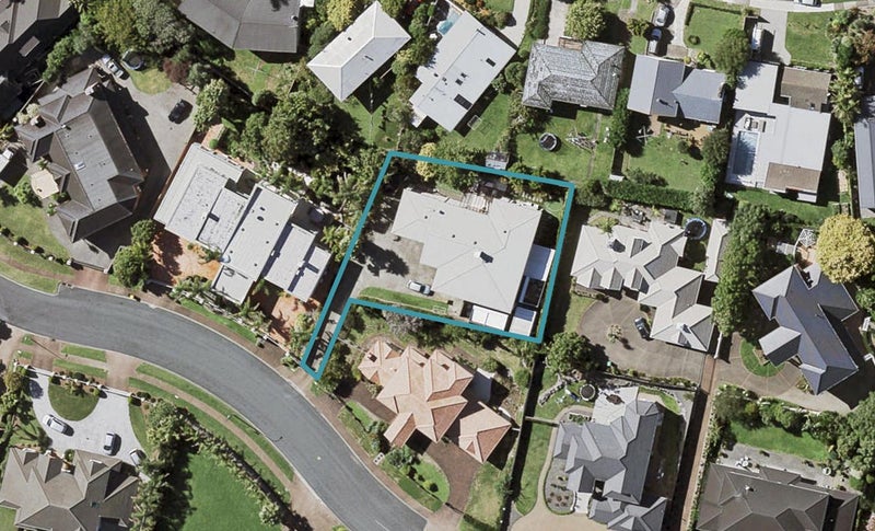 10 Manor Park, Sunnyhills, Auckland - Carousel 1