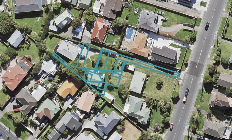 3/8 Hepburn Road, Glendene, Auckland - Carousel 1
