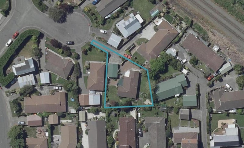 7 Warner Place, Heathcote Valley, Christchurch - Carousel 1