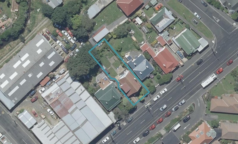 357 North Road, North East Valley, Dunedin - Carousel 1