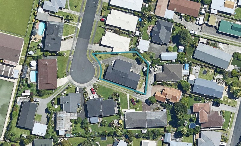 19 Cedar Grove, Matua, Tauranga - Carousel 1