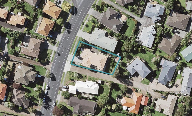 69 Gosford Drive, Botany Downs, Auckland - Carousel 1