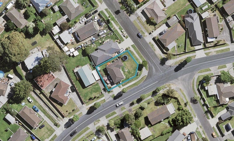 68 Luanda Drive, Ranui, Auckland - Carousel 1