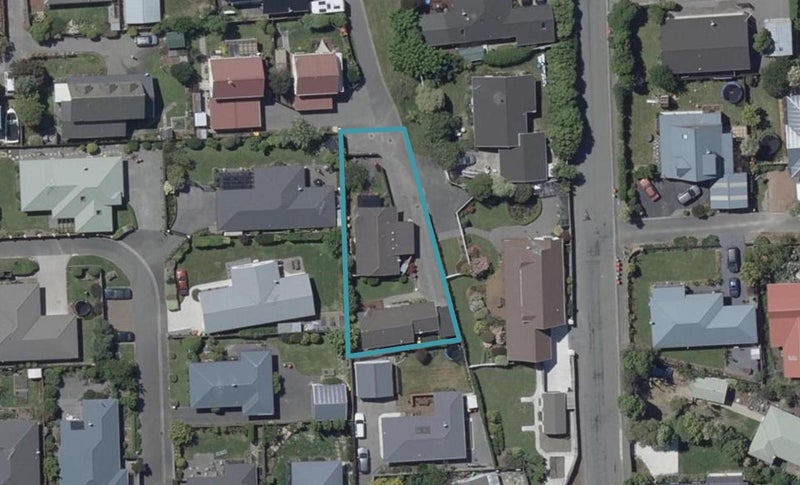 2/5 Clonbracken Lane, Heathcote Valley, Christchurch - Carousel 1
