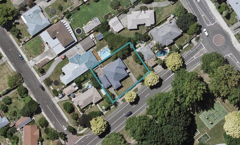 1002 Sylvan Road, Mayfair, Hastings - Carousel 1