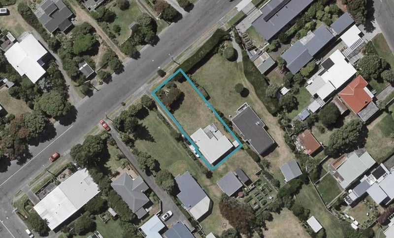 78 Tutere Street, Waikanae Beach, Waikanae - Carousel 1