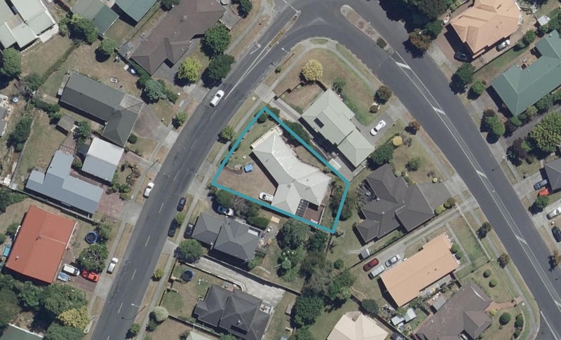 11 Church Road, Pukete, Hamilton - Carousel 1