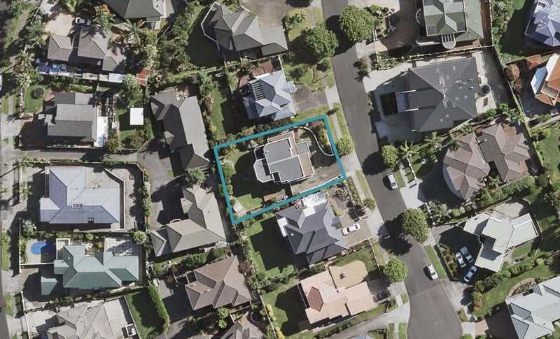 7 Lobelia Rise, Goodwood Heights, Auckland - Carousel 1