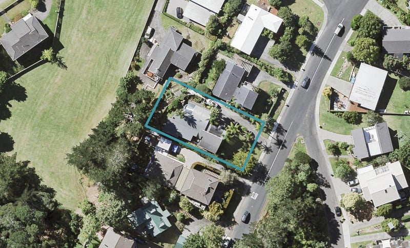 21 Saddleback Rise, Murrays Bay, Auckland - Carousel 1