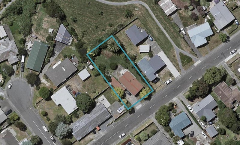 3 Makarini Street, Paraparaumu - Carousel 1