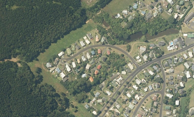 121 Tuna Place, Onemana, Whangamatā - Carousel 1