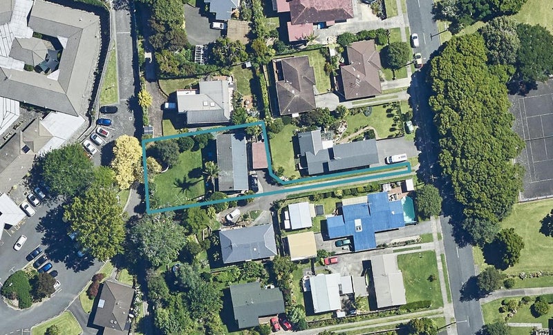 9 Hall Road, Matua, Tauranga - Carousel 1