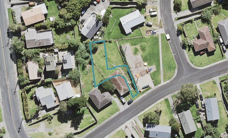 6D Taurus Crescent, Beach Haven, Auckland - Carousel 1