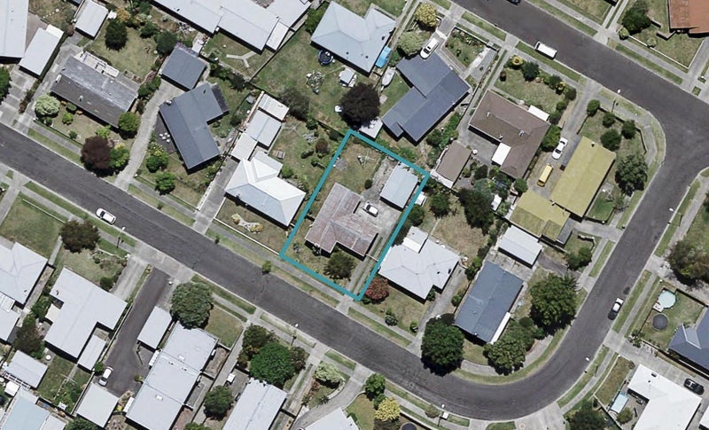 8 Liverpool Crescent, Tamatea, Napier - Carousel 1