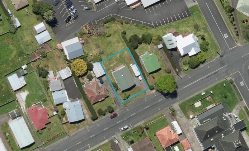 12 Station Road, Kamo, Whangarei - Carousel 1